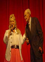 ** PLEASE DESCRIBE THIS IMAGE **