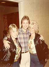 ** PLEASE DESCRIBE THIS IMAGE **