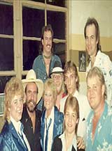 ** PLEASE DESCRIBE THIS IMAGE **