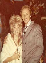 ** PLEASE DESCRIBE THIS IMAGE **