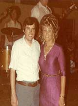 ** PLEASE DESCRIBE THIS IMAGE **