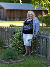 ** PLEASE DESCRIBE THIS IMAGE **