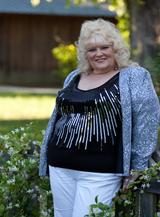 ** PLEASE DESCRIBE THIS IMAGE **