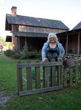 ** PLEASE DESCRIBE THIS IMAGE **